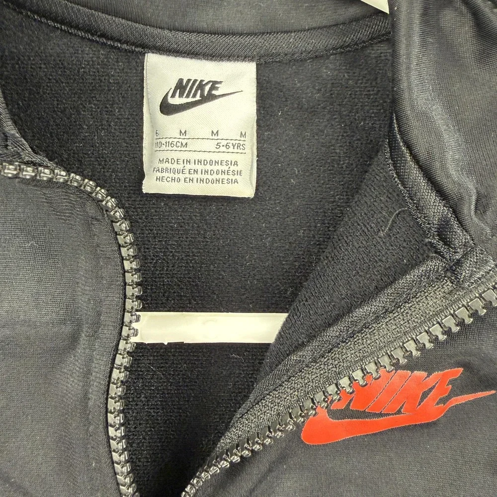 Nike Track Jacket Youth 5-6 Black Red‎ Full Zip Athletic Swoosh Logo